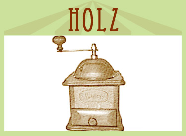 Traditionelle Holzgegenstände für alltäglichen Gebrauch Traditionelle Holzgegenstände für alltäglichen Gebrauch